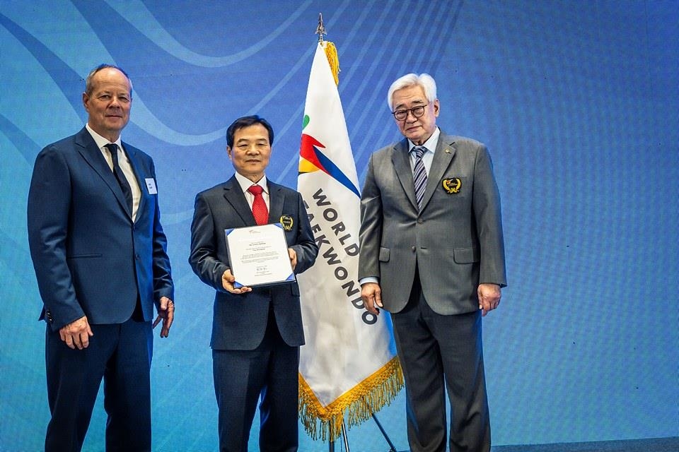 WT 부총재 선출된 양진방 태권도협회장 "소통의 가교 되겠다"