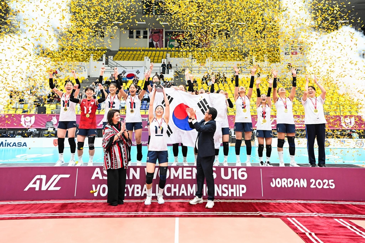 '손서연 30점' U-16 女배구, 대만 꺾고 아시아선수권 정상 등극(종합)