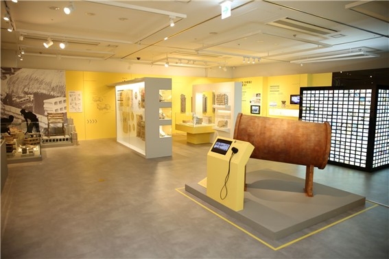 "우리 곁의 시멘트"...LH, 토지주택박물관 기획전 개최 - 뉴스 썸네일 이미지