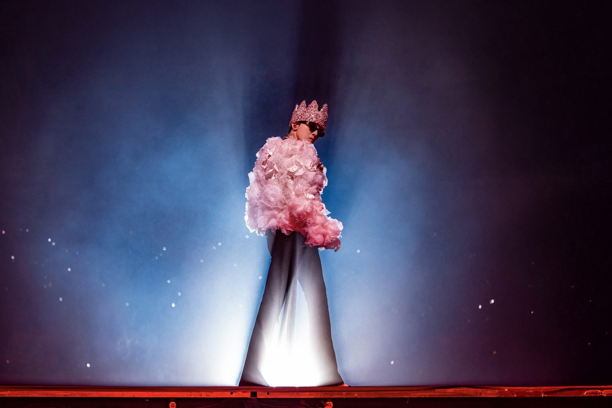 내년 빅뱅 성인식 해야죠…카리스마로 고척돔 압도한 지드래곤