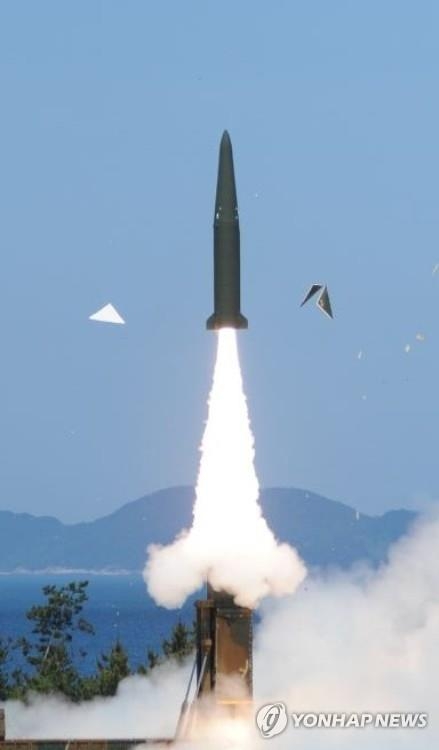 Lanzamiento de prueba del misil Hyunmoo-2B en 2015 (foto de archivo)