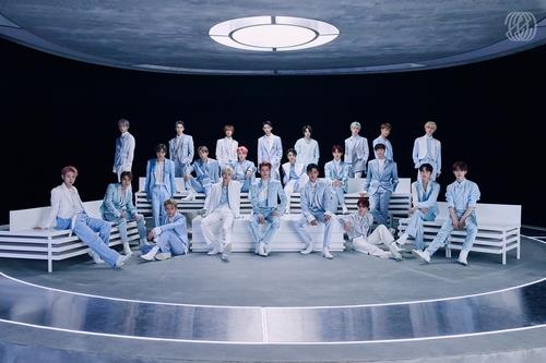La foto, proporcionada por SM Entertainment, muestra al grupo masculino de K-Pop NCT. (Prohibida su reventa y archivo)