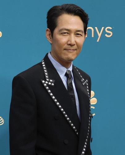 La imagen, capturada de una cuenta de medios sociales de "Squid Game", muestra al actor surcoreano Lee Jung-jae. (Prohibida su reventa y archivo)