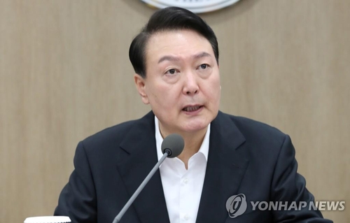 (AMPLIACIÓN) Yoon menciona los intereses nacionales tras la prohibición del embarque en el avión presidencial de los periodistas de la MBC
