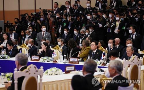 Yoon: La desnuclearización norcoreana es una condición para la paz en el Indopacífico
