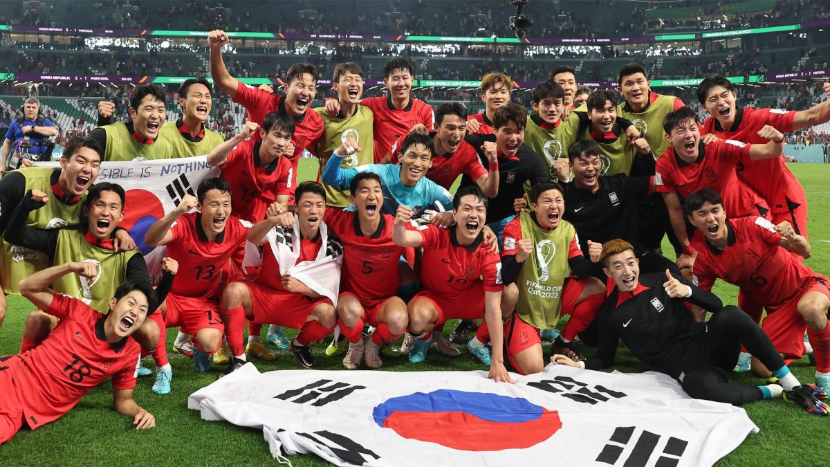 Corea del Sur vence a Portugal con un gol tardío y pasa a octavos de final