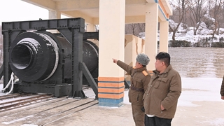 صوت أمريكا: كوريا الشمالية يعتقد أنها أجرت اختبار محرك يعمل بالوقود الصلب في اليوم السابق