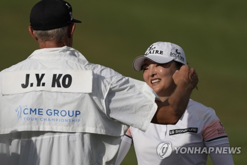 고진영, LPGA 투어 시즌 최종전 우승…한국인 첫 상금왕 3연패(종합)