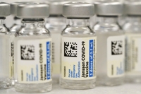 FDA, 혈전위험에 얀센 백신접종자 제한…한국 혈전증 사례 아직(종합)