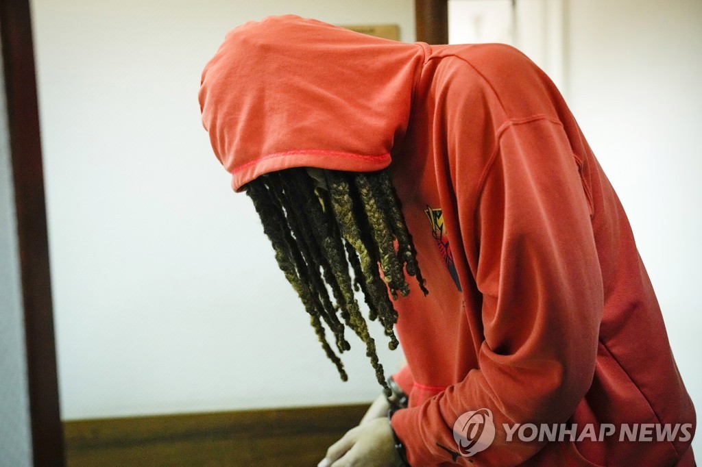 구금된 브리트니 그라이너