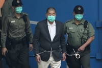 홍콩 반중매체 사주 아들 "父, 재판 기다리다 옥중사망 우려"