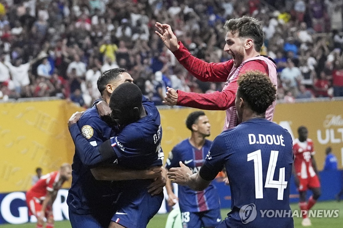 2명 퇴장 PSG, 뮌헨 2-0 꺾고 클럽월드컵 4강…코리언 더비 무산