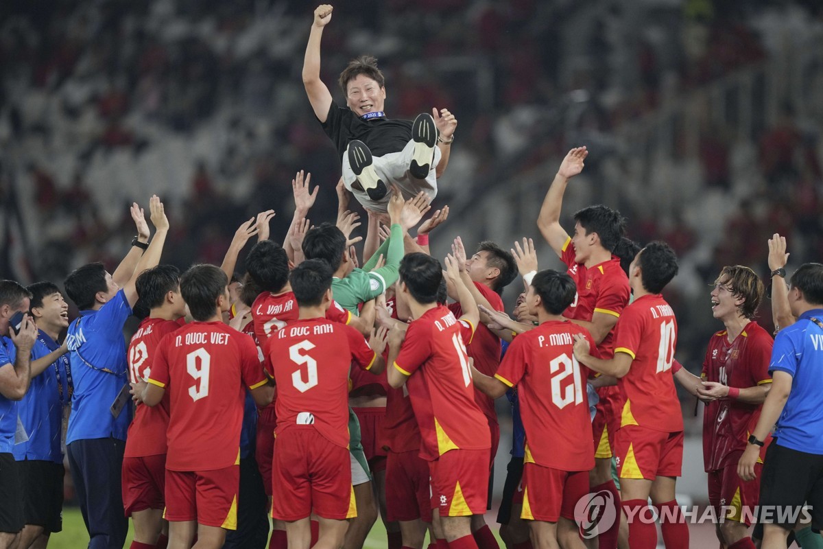 '김상식 매직' 베트남 U-23 축구대표팀, 아세안챔피언십 3연패(종합)