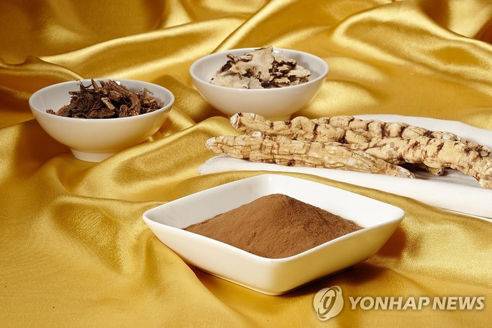 내츄럴엔도텍의 백수오 등 복합추출물