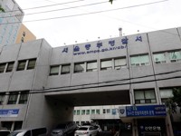 경찰, '초등학생 감금·성관계' 20대 남성 2명 체포