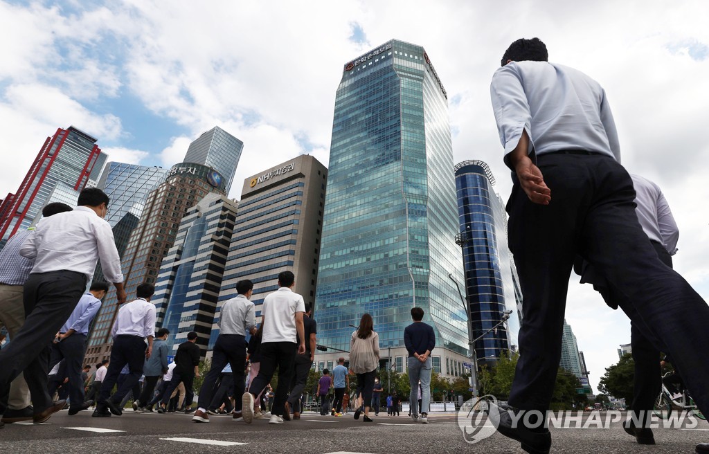مسح اجتماعي : نصف البالغين الكوريين الجنوبيين يقدرون التوازن بين العمل والحياة