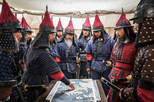 映画「閑山：龍の出現」（原題）のワンシーン（ロッテエンターテインメント提供）＝（聯合ニュース）≪転載・転用禁止≫