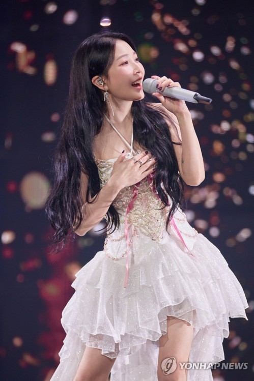 BoA cancels anniversary concerts due to health reasons