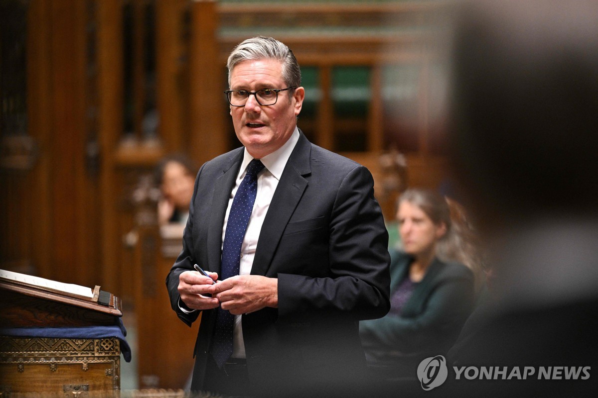 한달새 3개 정책 '유턴'…영국 스타머 정권 권위 흔들…
