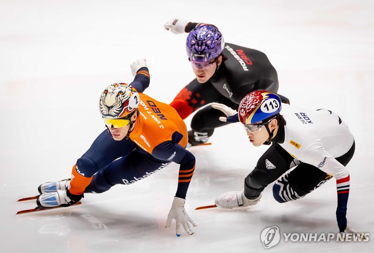 S. Korea ends Short Track World Tour with 2 gold, 2 bronze medals