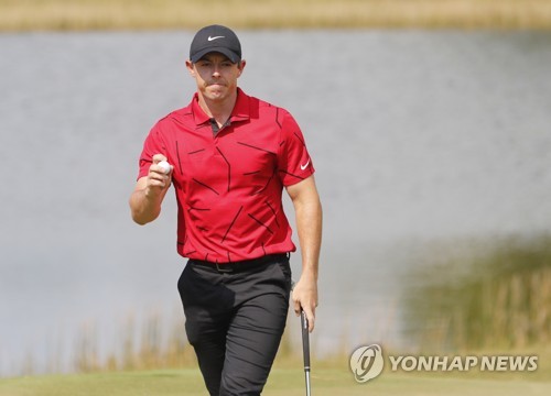 McIlroy “Woods, you’re getting better… maybe you can be discharged in a few weeks”