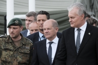 독일 총리, 발트해 나토군 주둔 확대 약속…여단규모로 증원