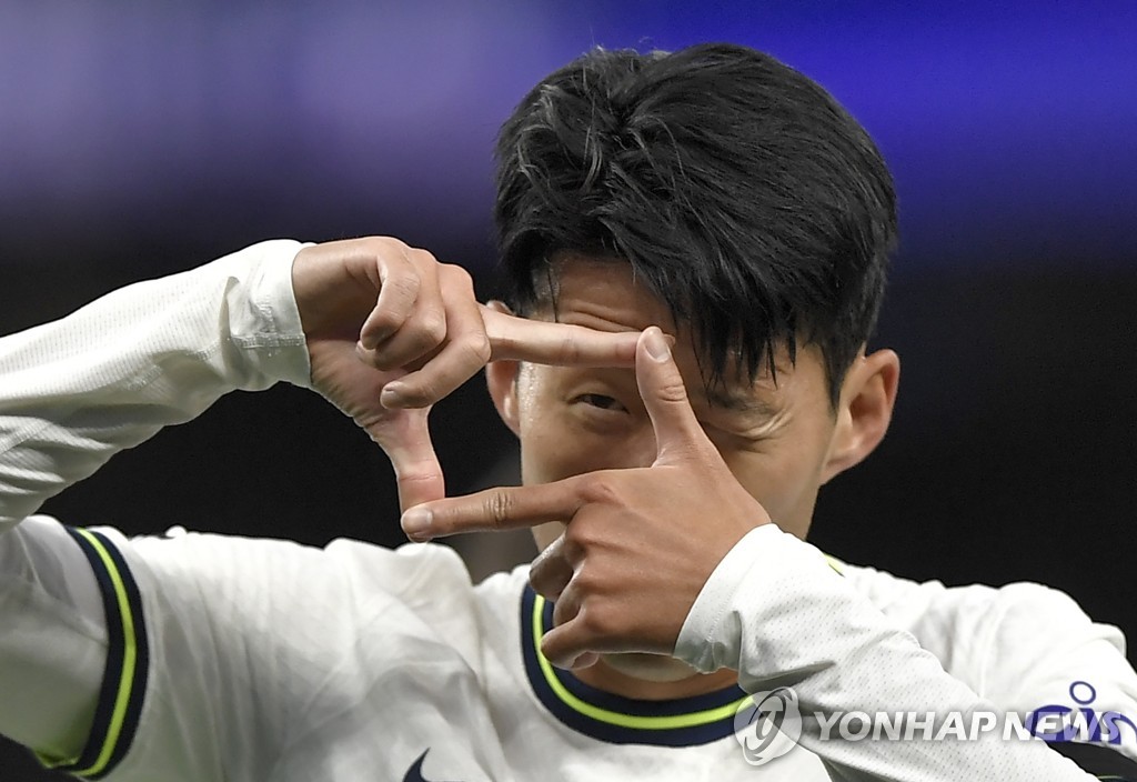 In this EPA photo, Son Heung-min of Tottenham Hotspur celebrates his hat trick goal against Leicester City during the clubs' Premier League match at Tottenham Hotspur Stadium in London on Sept. 17, 2022. (Yonhap)