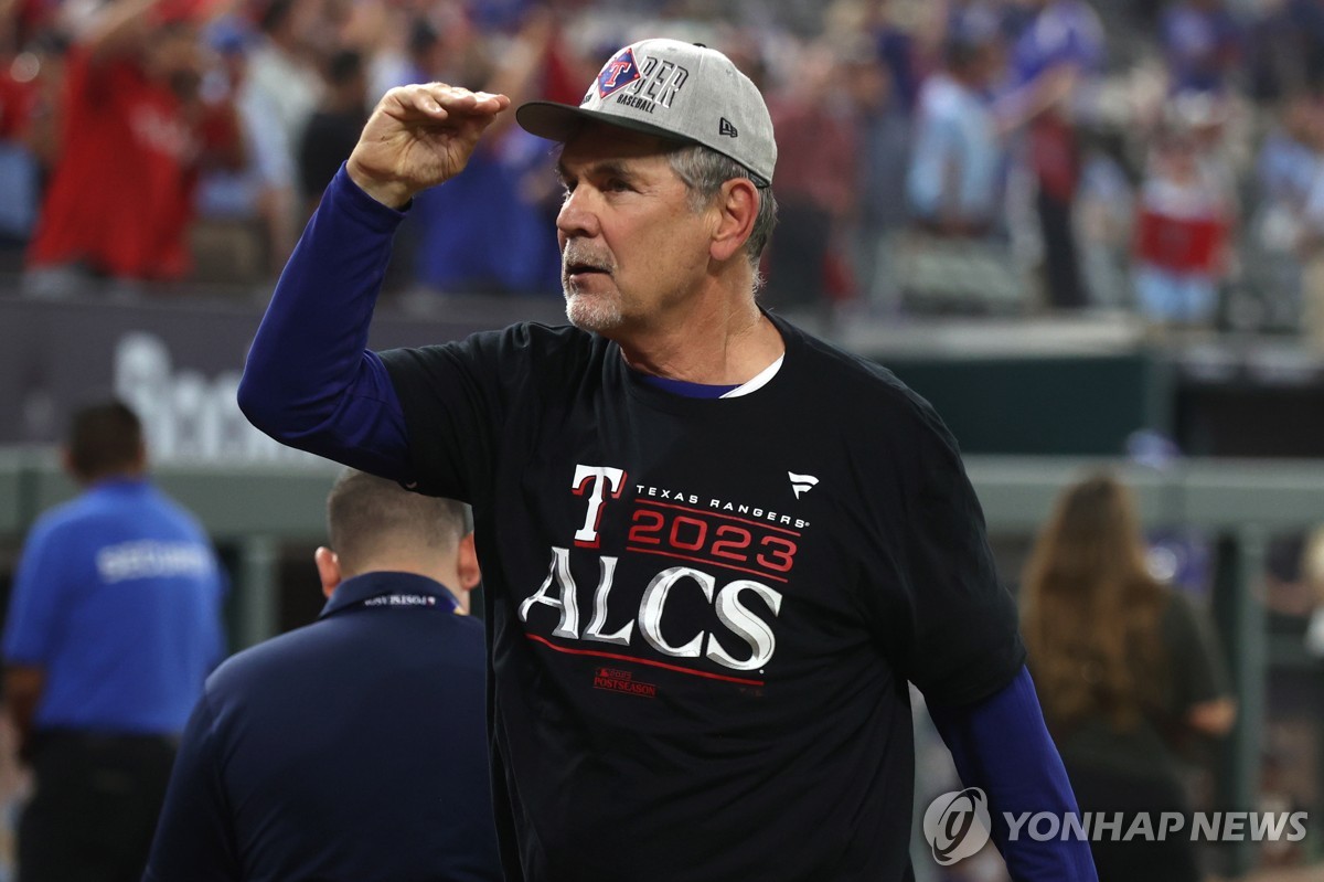 MLB 텍사스를 12년 만에 ALCS로 이끈 브루스 보치 감독