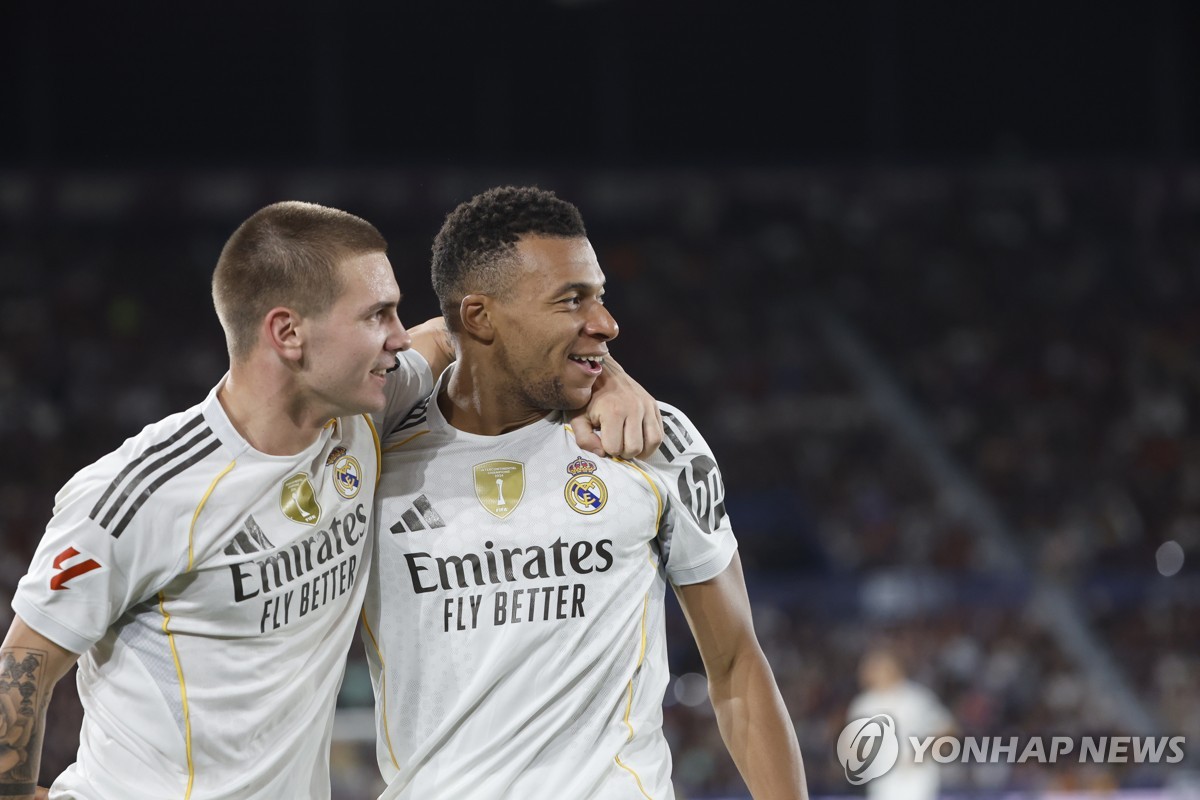 좌측부터 마스탄투오노·음바페