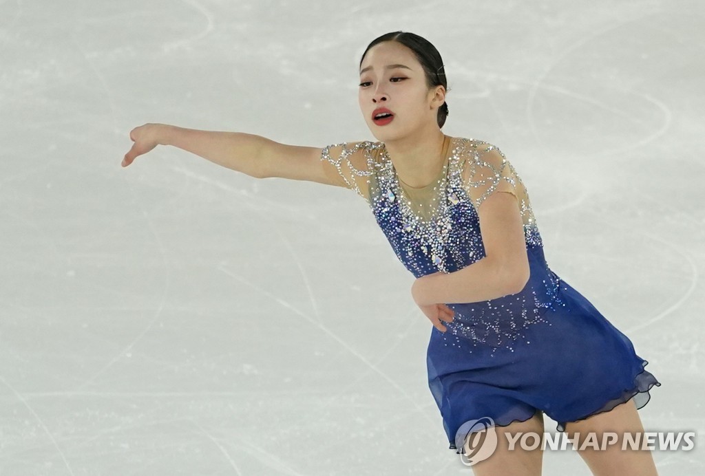 In this Penta Press file photo from Jan. 13, 2020, South Korean figure skater You Young performs her free skating program during the ladies' singles competition at the 2020 Winter Youth Olympics at Lausanne Skating Arena in Lausanne, Switzerland. (Yonhap)