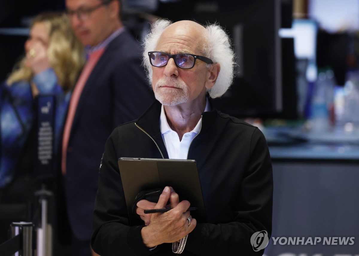 뉴욕증시, 실적·무역 관망 속 혼조 출발…최고치 랠리 …