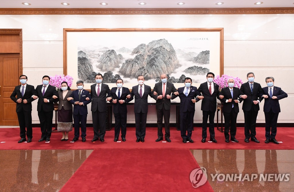 아세안과 협력 다짐하는 중국
