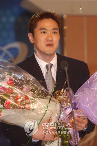 2002-2003프로농구 MVP를 수상한 김병철.
