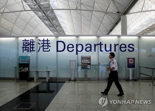 홍콩 공항, 15일부터 고위험 국가발 승객 경유 금지