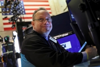 NYSE 입회장에 트레이더의 모습