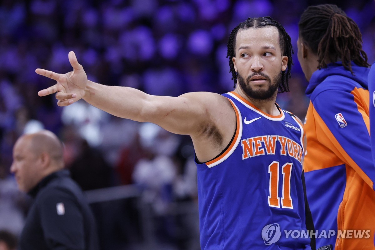 NBA 뉴욕, PO 2라운드 진출…브런슨, 종료 4.3초 전 결승 3점포