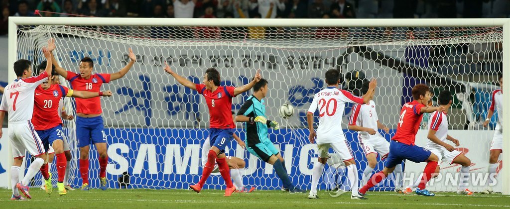 2014 인천 아시안게임 한국과 북한의 결승전에서 임창우의 1-0 결승골 장면