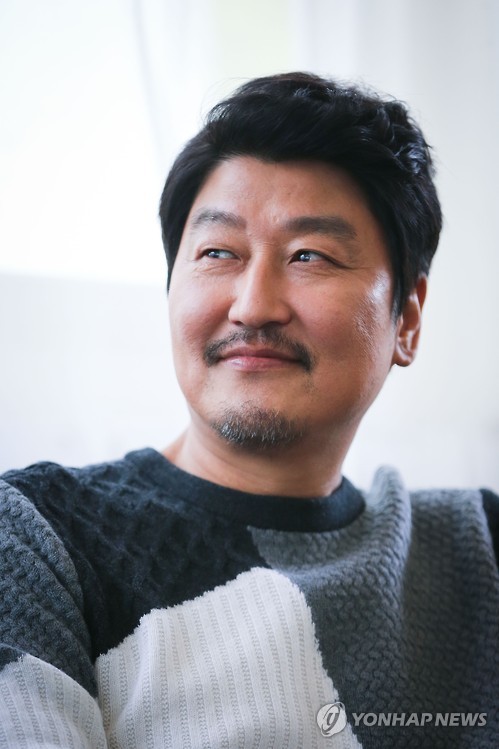 Amazon.co.jp: 映画「密偵」キムジウン監督 ソンガンホ、コンユ