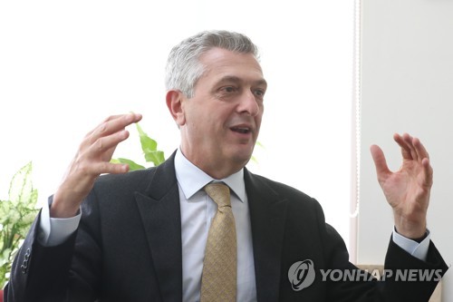 Le chef de l'agence des Nations unies pour les réfugiés en visite à Séoul cette semaine