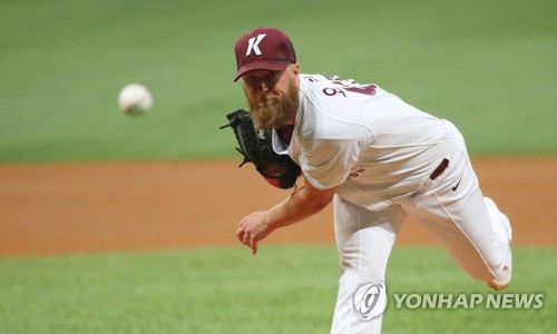 New pitcher in KBO eager to capitalize on chance 'to play for something'