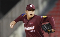 Hard-throwing closer owns 9 of 10 fastest pitches thrown in KBO in '19