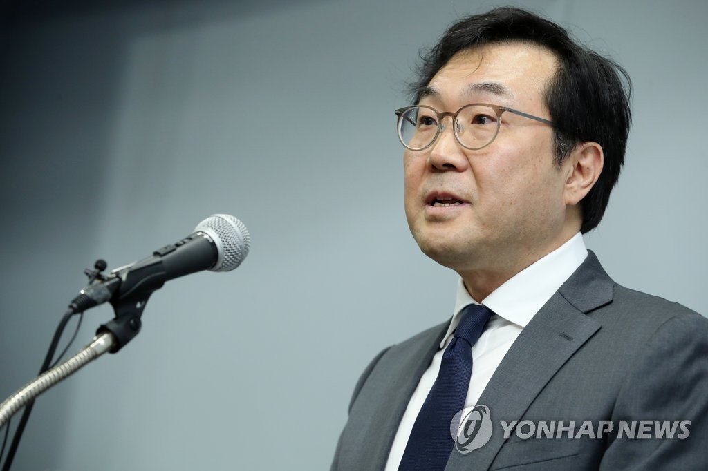 Lee Do-hoon, special representative for Korean Peninsula peace and security affairs, speaks during a conference in Seoul on April 4, 2019. (Yonhap)