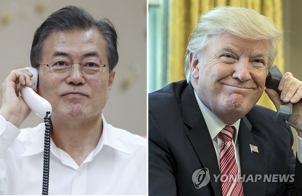 South Korean President Moon Jae-in (L) and U.S. President Donald Trump in a combined file photo (Yonhap)