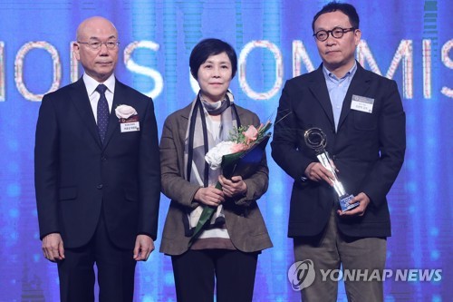 'Sky Castle' wins top drama prize