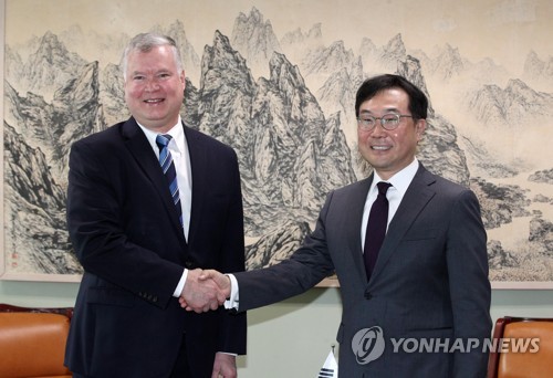  S. Korea, U.S. nuke envoys to meet in Europe over N. Korea denuclearization