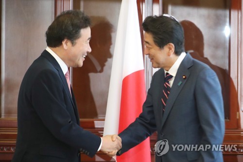 韓国首相　あす午前に安倍首相と面会＝対話継続に向け弾みか