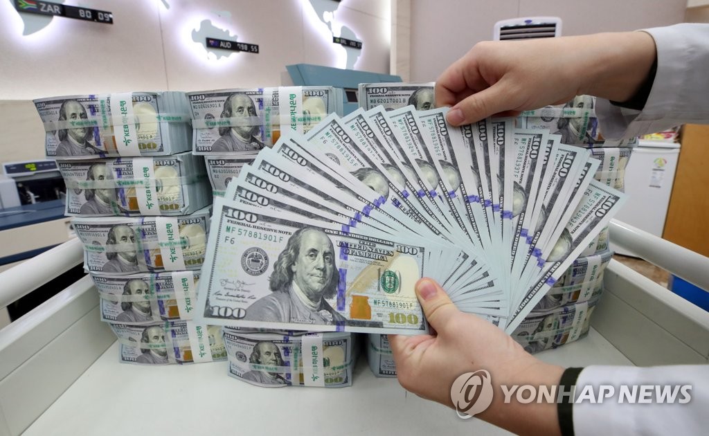 Korea's FX reserves hit record high in Dec.