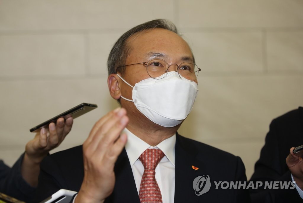 SK hynix has no plan to retrieve investment in Kioxia: CEO