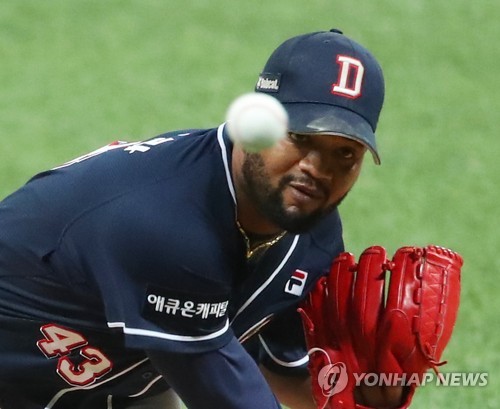 LG Twins retain free agent outfielder Kim Hyun-soo : r/KBO