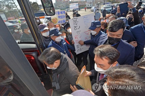 월성원전 방문 국민의힘 의원단 "삼중수소 논란은 수사 물타기"